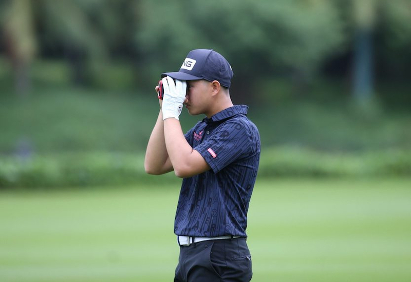 Golfer trẻ Nguyễn Anh Minh đọ sức cùng 'lão tướng' tại giải Vinpearl DIC Legends Vietnam 2023.