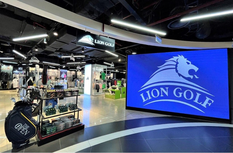 lion golf
