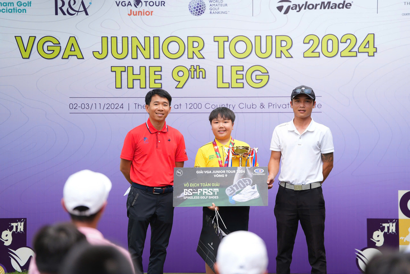 Nguyễn Quốc Bảo Huy có danh hiệu đầu tiên tại hệ thống giải trẻ VGA Junior Tour. Ảnh VGA