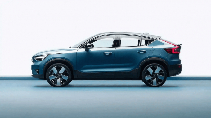 volvo-xc40-2022-1