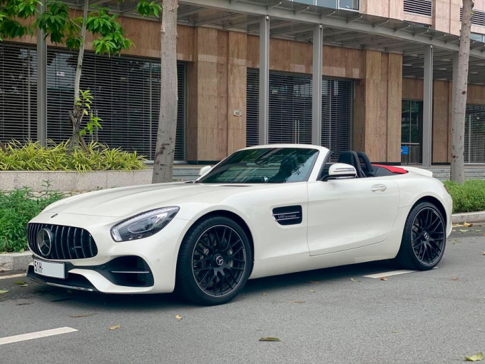 mercedes-amg-gt-road2