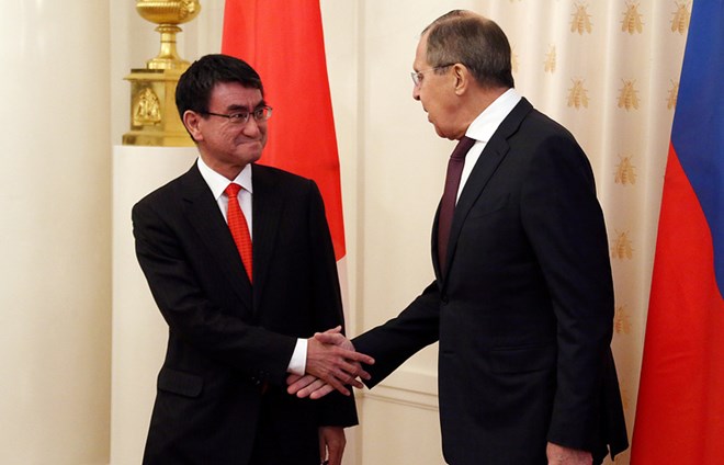 Bộ trưởng Ngoại giao Nhật Bản và Nga