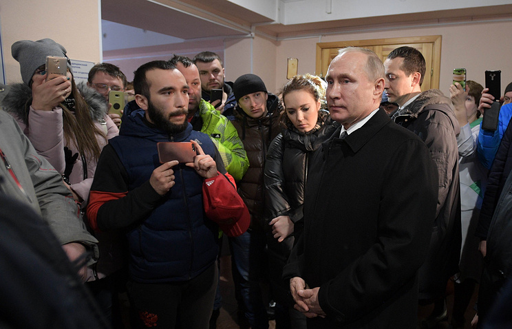 Tổng thống V. Putin gặp gỡ người dân ở Kemerovo
