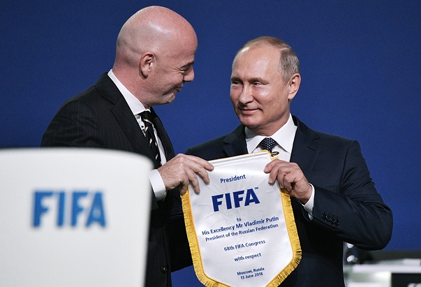 Hai nhà lãnh đạo - hai nhân vật góp phần quyết định cho thành công của World Cup: Chủ tịch FIFA và Tổng thống Nga