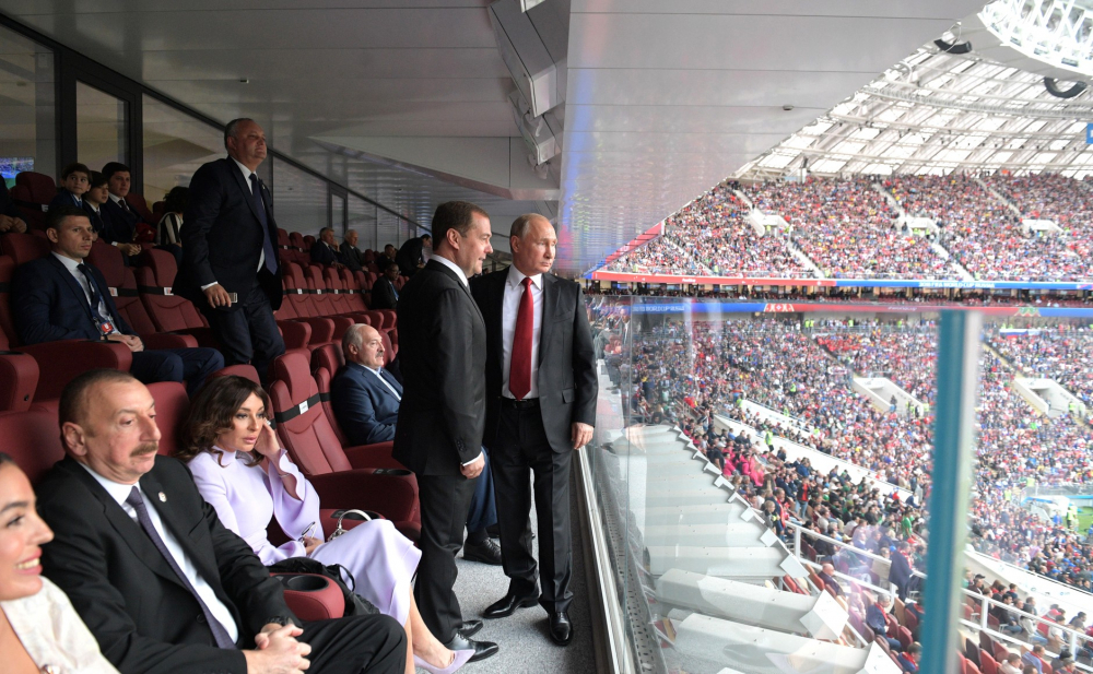 Trong ảnh: Tổng thống, Thủ tướng Nga; Tổng thống Belarus, Tổng thống Azerbaijan.
