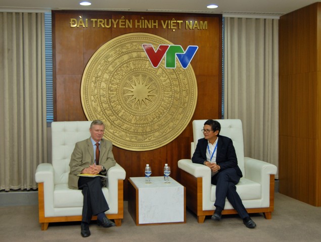 Chủ tịch Hội Hữu nghị Việt-Nga, TGĐ Đài Truyền hình Việt Nam, tiếp Chủ tịch Hội Hữu nghị Nga-Việt V. Buyanov trong chuyến thăm làm việc của ông tại Việt Nam (tháng 4/2018)