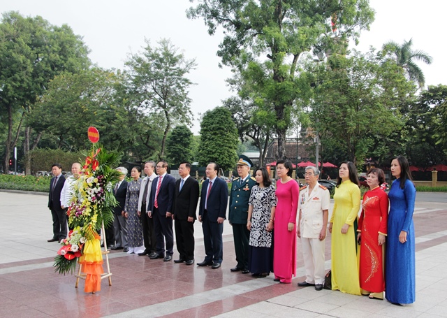 Đoàn đại biểu Nhóm nghị sĩ hữu nghị Việt - Nga và Hội Hữu nghị Việt - Nga