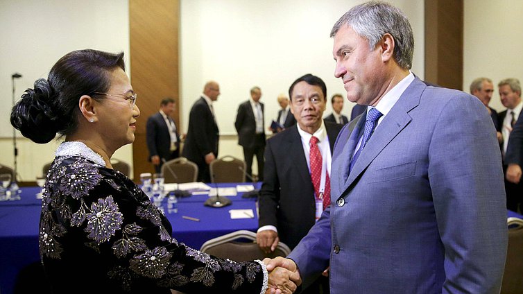 Chủ tịch Quốc hội Nguyễn Thị Kim Ngân và Chủ tịch Duma quốc gia Nga V. Volodin (ngày 8/10/2018)