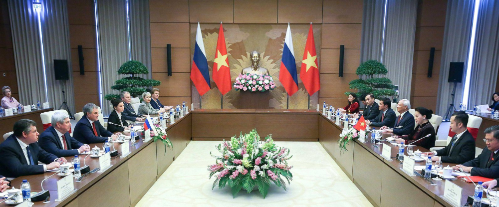Hội đàm giữa đoàn đại biểu Quốc hội Việt Nam và đoàn đại biểu Duma quốc gia Nga tại Nhà Quốc hội