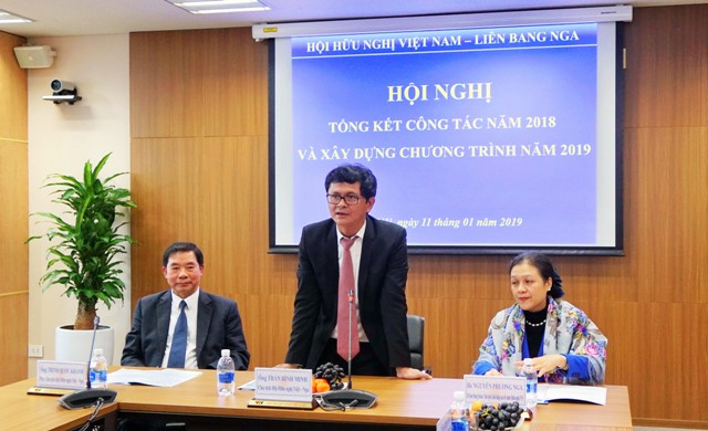 Ông Trần Bình Minh, Chủ tịch Hội Hữu nghị Việt - Nga, phát biểu tại Hội nghị. Ảnh: PHẠM TIẾN DŨNG