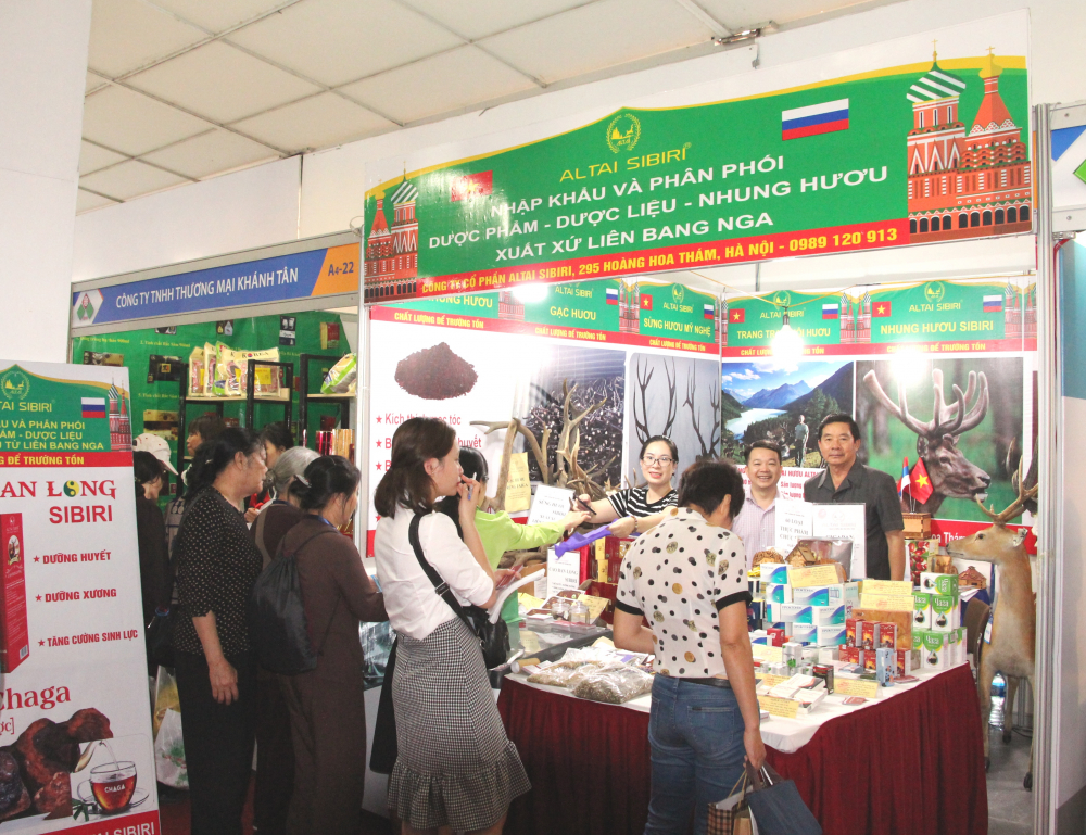 Gian trưng bày của Công ty CP Altai Sibiri (nhập khẩu và phân phối dược phẩm, dược liệu - nhung hươu xuất xứ LB Nga) tại Vietnam Expo 2019.