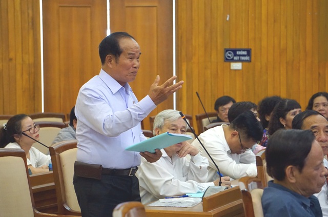 Ông Nguyễn Đắc Tấn, Chủ tịch Hội Hữu nghị Việt - Nga tỉnh Phú Yên, tham luận tại Hội nghị