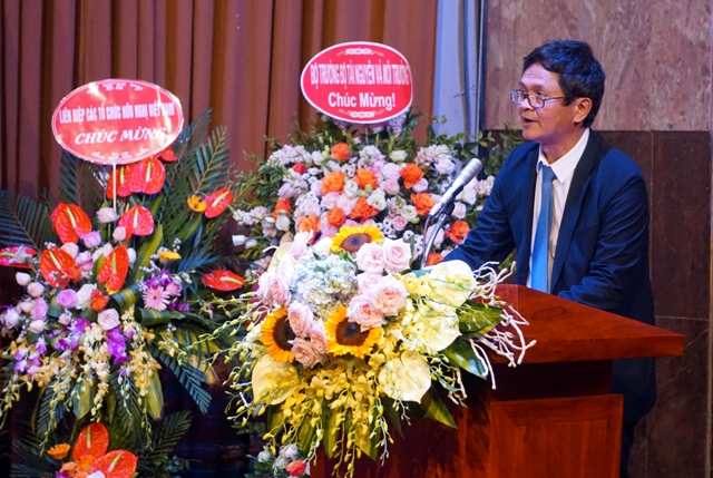 Chủ tịch Hội Hữu nghị Việt-Nga Trần Bình Minh đọc Diễn văn tại Lễ kỷ niệm. Ảnh: TIẾN DŨNG