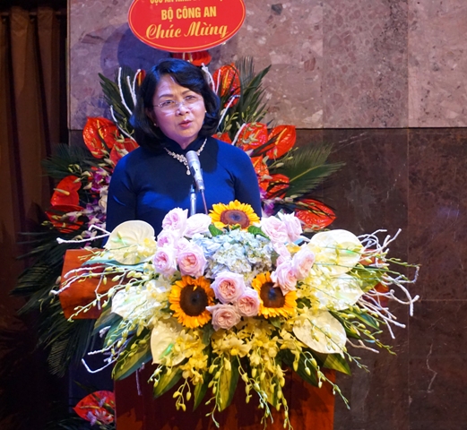Phó Chủ tịch nước Đặng Thị Ngọc Thịnh phát biểu tại Lễ kỷ niệm. Ảnh: TIẾN DŨNG