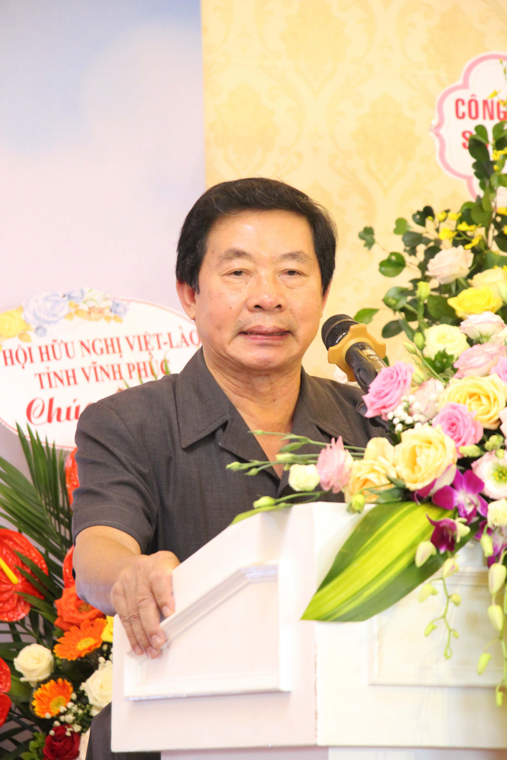 Phó Chủ tịch thường trực Trung ương Hội Hữu nghị Việt-Nga Trịnh Quốc Khánh
