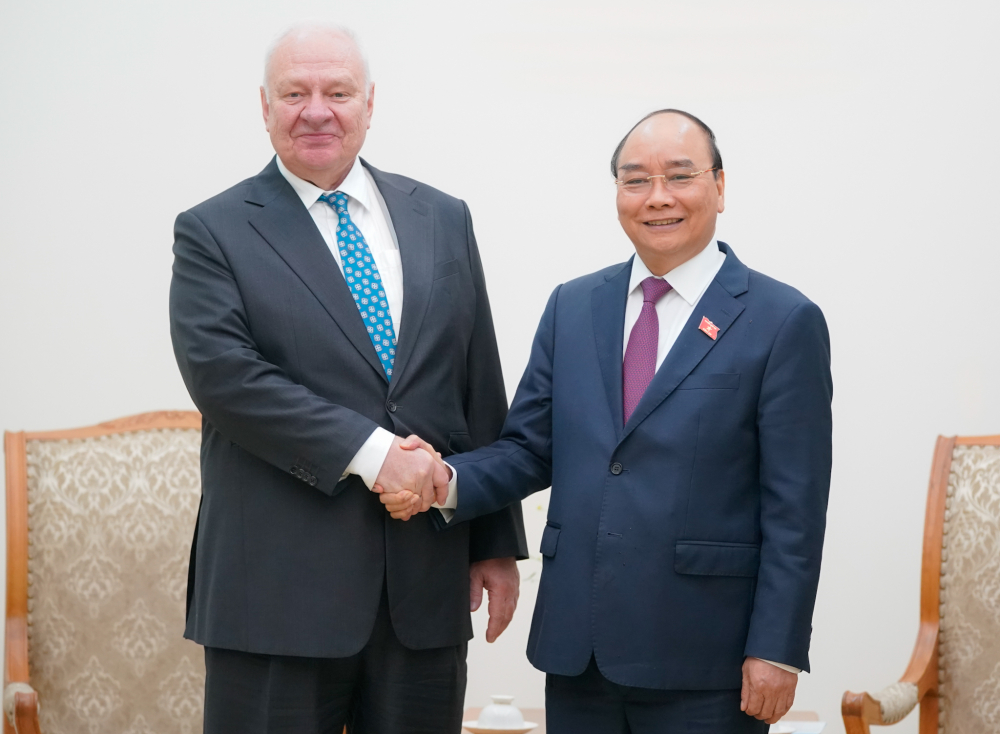 Thủ tướng Nguyễn Xuân Phúc tiếp Đại sứ LB Nga K. Vnukov