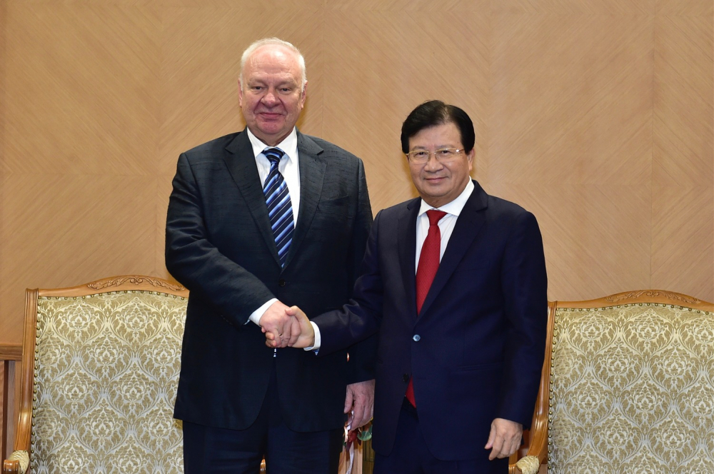 Phó Thủ tướng Trịnh Đình Dũng tiếp Đại sứ Nga K. Vnukov