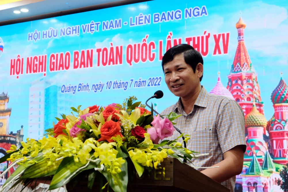 Ông Hồ An Phong, Phó Chủ tịch Ủy ban Nhân dân tỉnh Quảng Bình, phát biểu tại Hội nghị  Ảnh: PHẠM TIẾN DŨNG