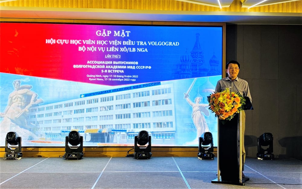 Tổng thư ký Hội Hữu nghị Việt - Nga Nguyễn Đăng Phát phát biểu tại cuộc gặp