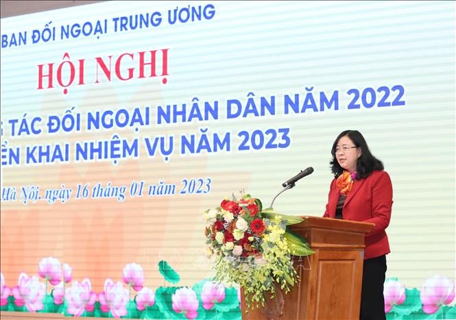 Bí thư Trung ương Đảng, Trưởng ban Dân vận Trung ương Bùi Thị Minh Hoài phát biểu tại Hội nghị.