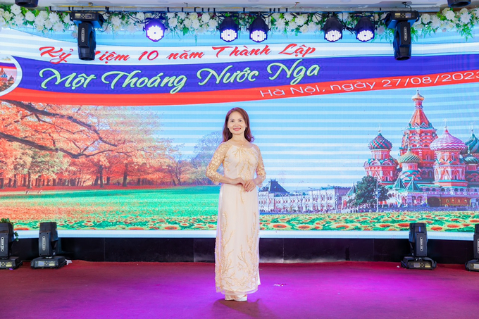 Bà Bùi Kim Dung - quản trị trang Một thoáng nước Nga, trưởng Ban tổ chức sự kiện mừng sinh nhật 10 năm