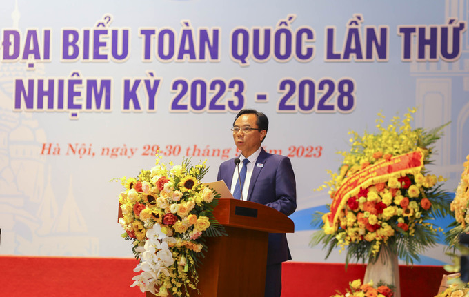 Đại biểu Nguyễn Cảnh Phú, Chủ tịch Hội Hữu nghị Việt - Nga tỉnh Nghệ An, phát biểu tham luận tại Đại hội