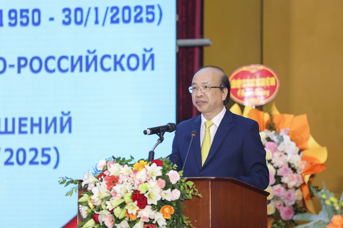 TS Phan Chí Hiếu, Chủ tịch Viện Hàn lâm Khoa học Xã hội Việt Nam, Chủ tịch Hội Hữu nghị Việt - Nga, phát biểu khai mạc Lễ kỷ niệm