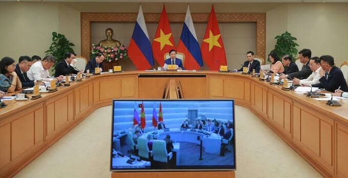 Đầu cầu Chính phủ Việt Nam trong cuộc điện đàm