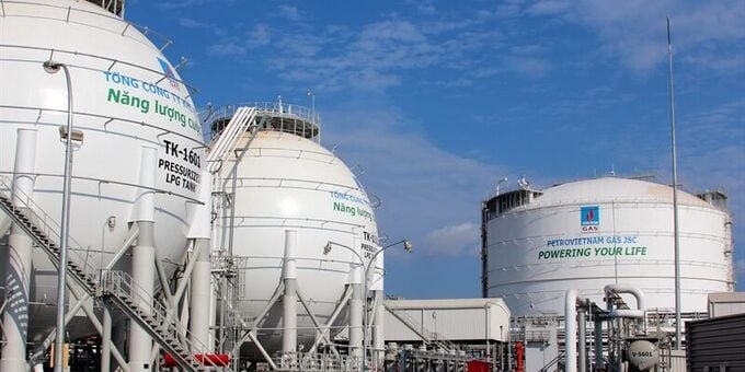 GAS chủ yếu hoạt động trong lĩnh vực thu gom, vận chuyển, lưu trữ, chế biến, xuất khẩu, nhập khẩu, kinh doanh khí và các sản phẩm khí.