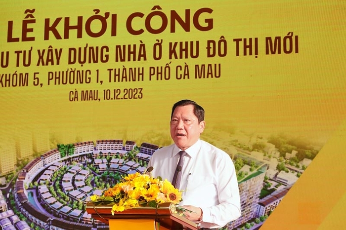 Ông Lâm Văn Bi - Phó Chủ tịch UBND tỉnh Cà Mau phát biểu tại lễ khởi công dự án.