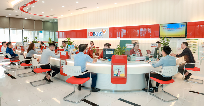 HDBank sẽ chia cổ tức năm 2023 với tỷ lệ 30%, gồm 10% bằng tiền mặt và 20% bằng cổ phiếu.