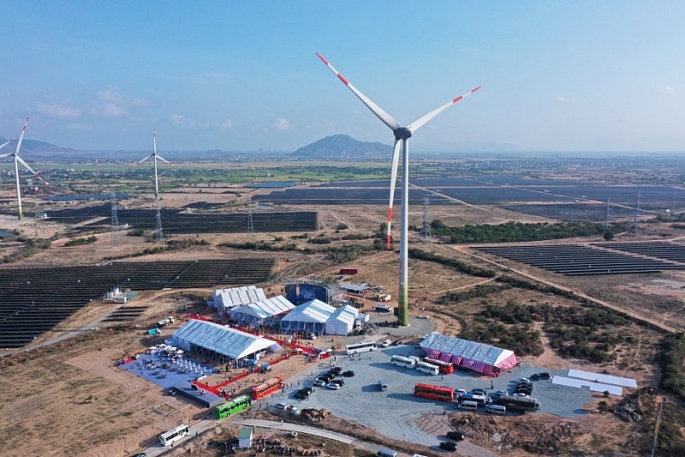 Trung Nam đầu tư phát triển mạnh năng lượng  tái tạo