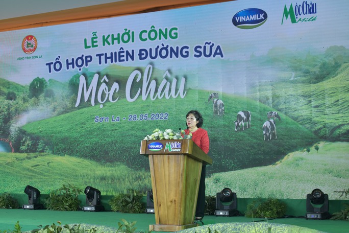Bà Mai Kiều Liên - Thành viên HĐQT, Tổng Giám đốc Vinamilk kiêm Chủ tịch HĐQT Mộc Châu Milk - phát biểu về các định hướng chiến lược đối với dự án