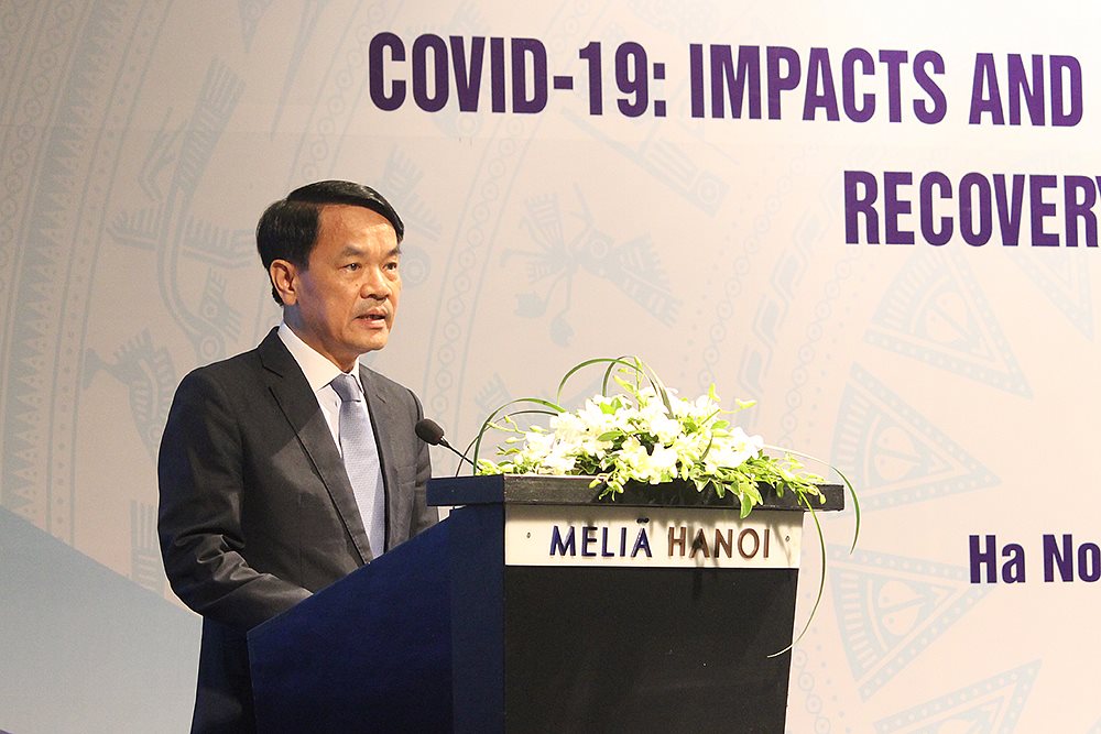 và UNWOMEN (Chương trình Phát triển Liên Hiệp Quốc) tổ chức hội thảo phân tích về “Dịch Covid-19: Bối cảnh thế giới, triển vọng kinh tế Việt Nam 6 tháng cuối năm 2020” và kết quả đánh giá “Tác động của Covid-19 tới doanh nghiệp và hộ gia đình dễ tổn thương”.