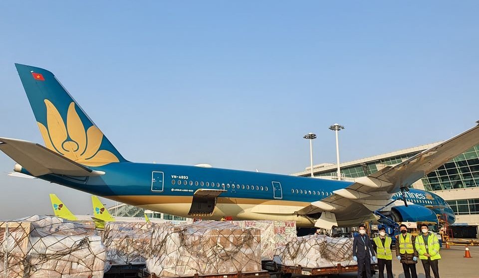 vietnam-airlines-tang-cuo