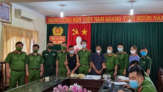 Ban chuyên án bắt giữ 2 đối tượng vân chuyển ma túy từ Lào về Việt Nam.