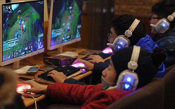 Trung Quốc phạt nặng cha mẹ nếu như con cái hư hỏng, nghiện game1
