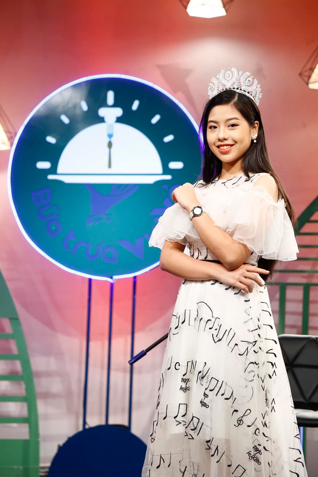 Mới 16 tuổi, Gia Hân đã cao 1m67, xuất sắc trở thành đại diện của Việt Nam tham dự Miss Teen International 3
