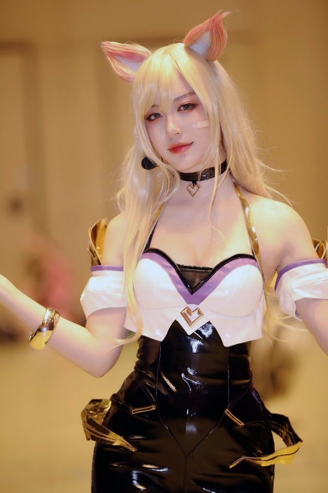 Hình ảnh cosplay của nữ coser xinh đẹp xứ Hàn