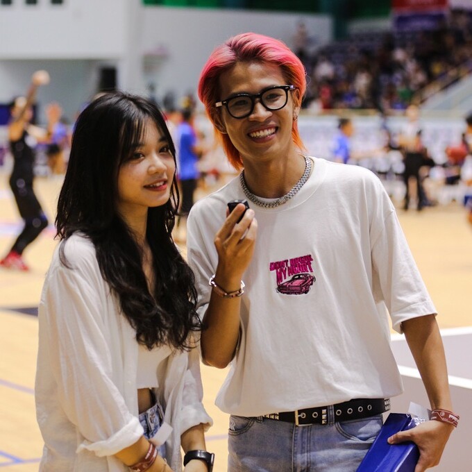 Quỳnh Alee và Gấm Kami thừa nhận lý do đi cổ vũ bóng rổ chỉ để ngắm trai đẹp 4