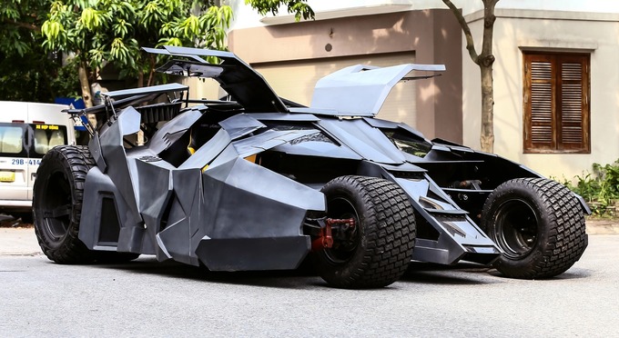 Zoom cận 'siêu xe' Batman hơn nửa tỷ đồng của 'bàn tay vàng' làng cosplay Việt 1