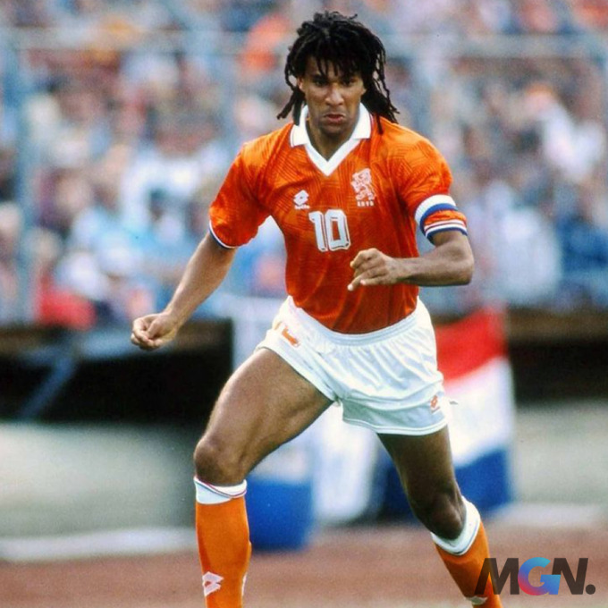FIFA Online 4: Review Ruud Gullit ICON, 'bố của các loại bố' trong Fo4