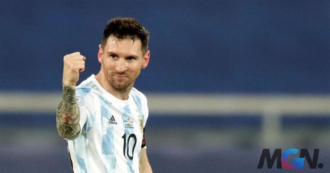FIFA Online 4: Messi BWC (Best of World), đơn giản là quá xuất sắc CR7