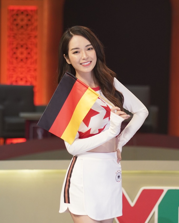 Hot girl World Cup mê đội tuyển Đức khiến anh em tiếc hùi hụi khi phải 