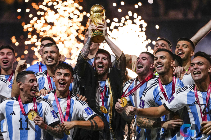 221218-argentina-world-cup-tro-1619-1341-1671392343