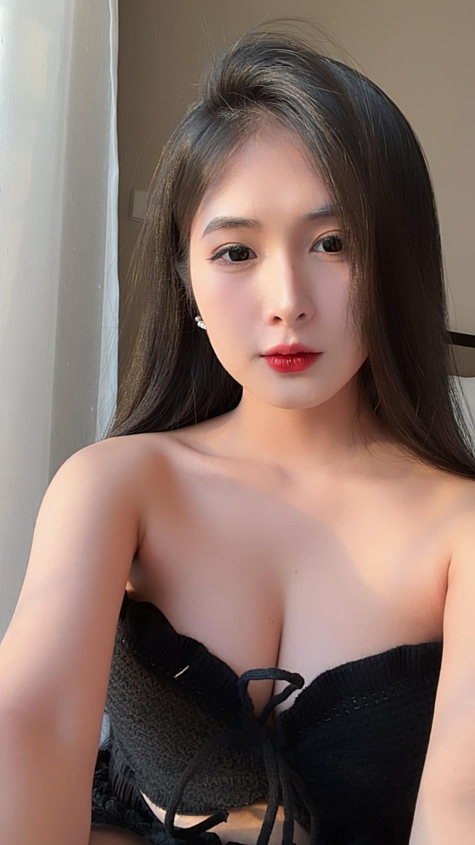 Quỳnh Alee khoe nhan sắc 'mặt học sinh, thân hình phụ huynh' 2
