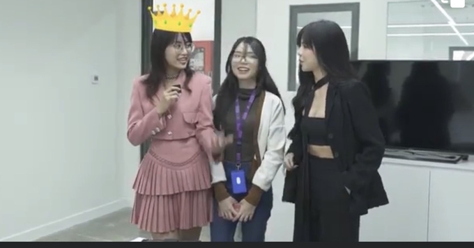 3 đời MC của VCS đọ sắc: Remind 'lép vế' khi đứng cạnh Minh Nghi, Mai Dora 6