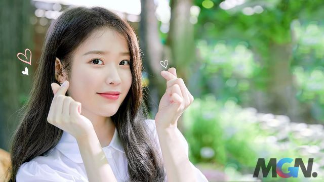 IU là ca sĩ mà Rookie đã thần tượng từ lâu