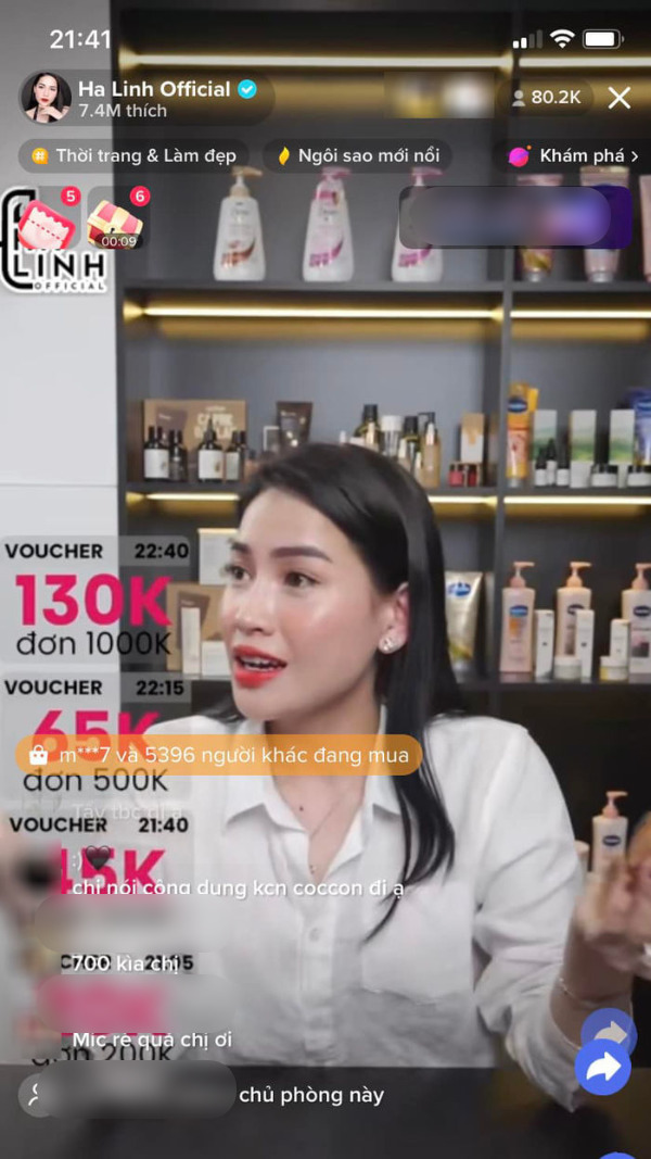 Phạm Thoại bị Hà Linh soán ngôi top 1 livestream, chạnh lòng vì bị nói 