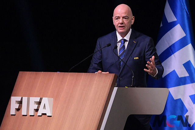 Chủ tịch Gianni Infantino cũng đưa ra những lời hứa 'khủng' và đã thông báo rằng FIFA sẽ phát hành trò chơi bóng đá hay nhất từ ​​​​trước đến nay